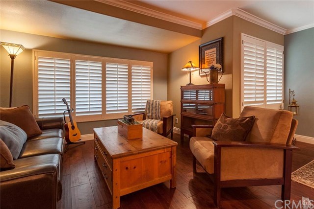 For Sale: 390 Quiet Ct Simi Valley, CA 93065