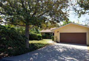 541 Grove Ln