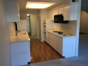 2630 State St #7