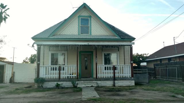 2532 S Maple Ave