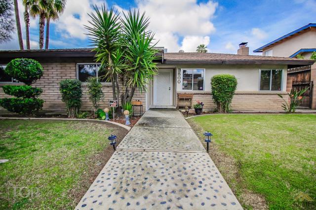 5011 Silver Clover Ave