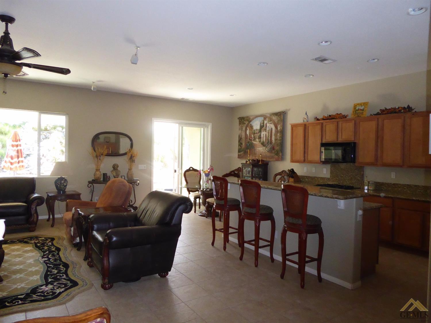 15611 Via Bassano Dr