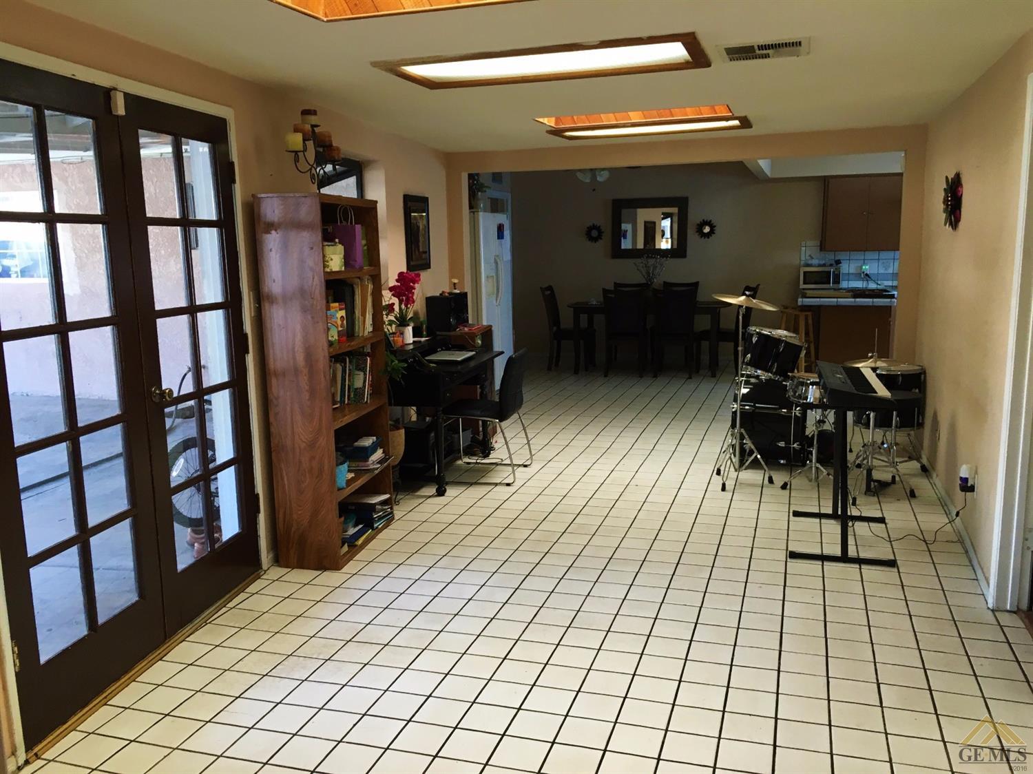 3806 Wilson Rd