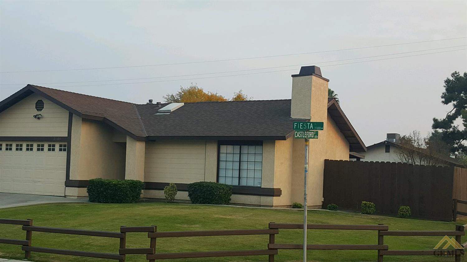 3509 Fiesta Ave