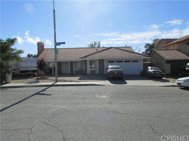 For Sale: 1460 Springline Dr Palmdale, CA 93550