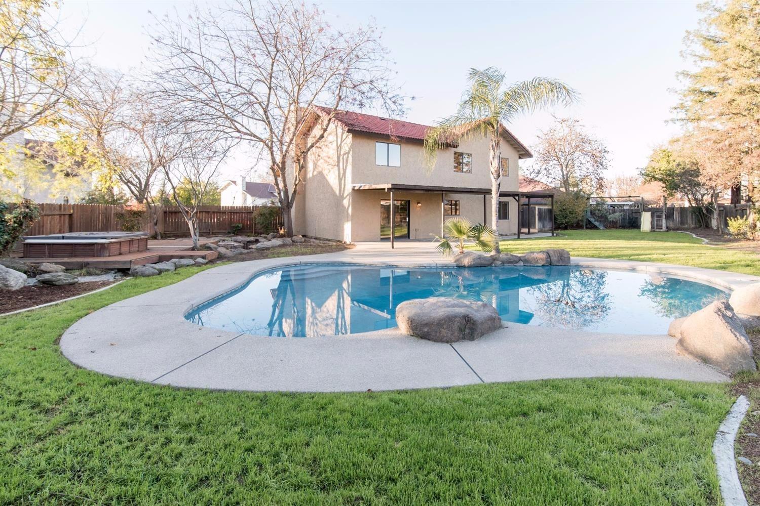2544 Sierra Ave
