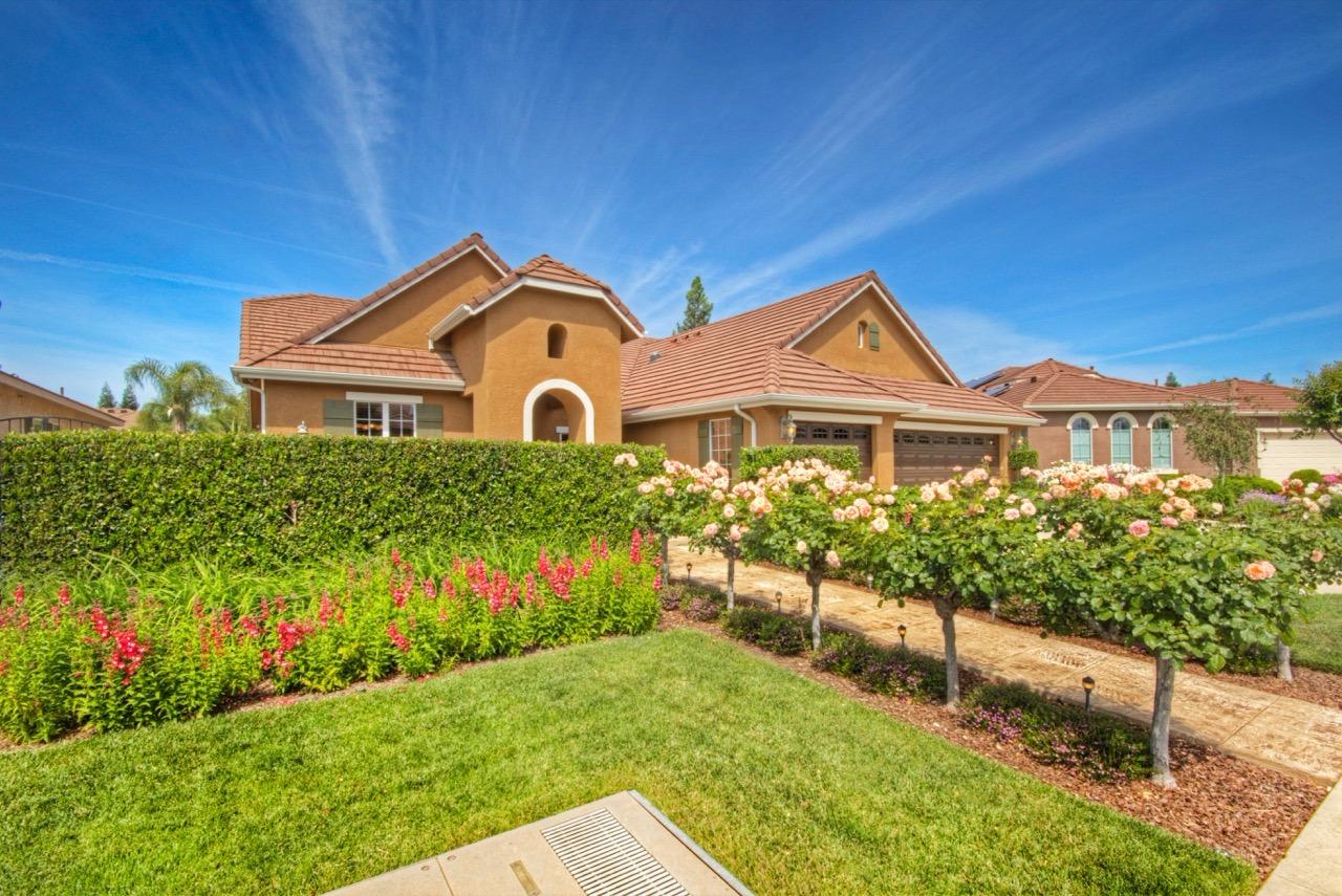 3132 Hornet Ave, Clovis CA 93611