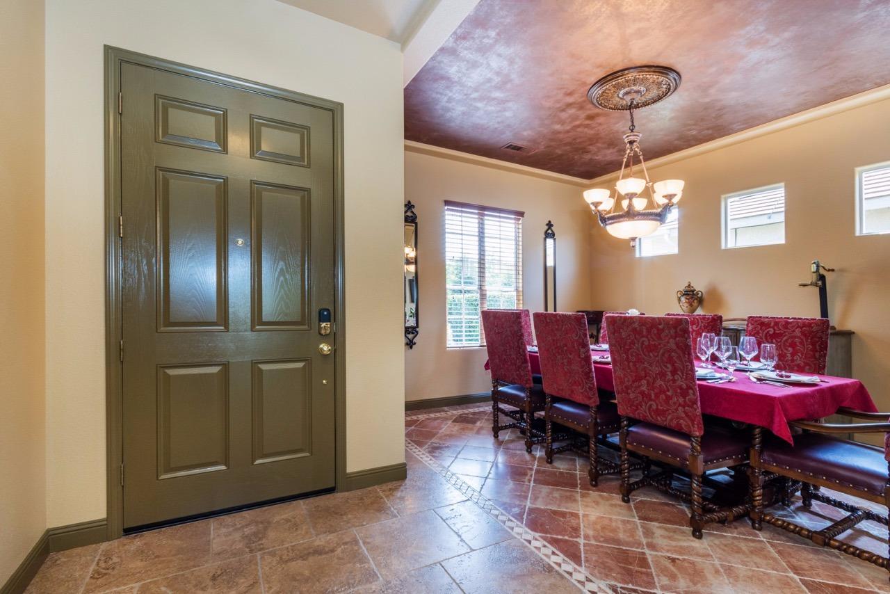 3132 Hornet Ave, Clovis CA 93611