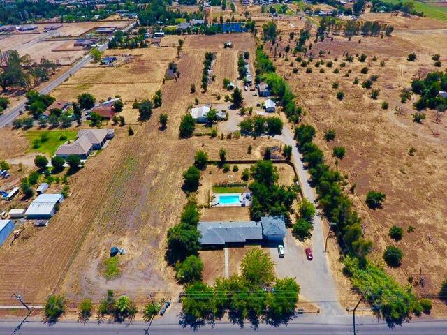 5211 E Shepherd