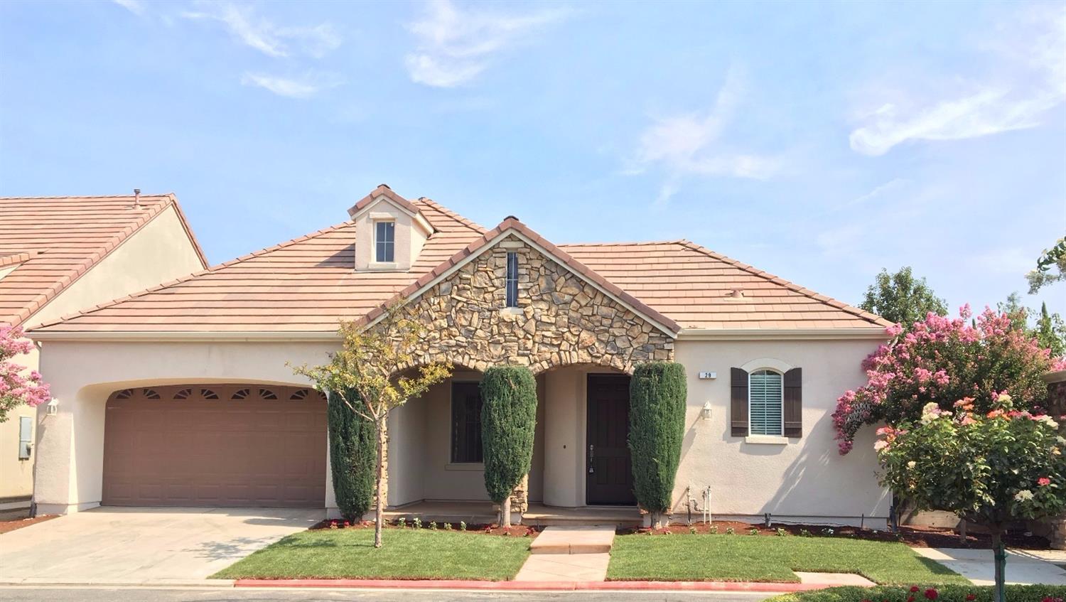 495 Serena Ave
