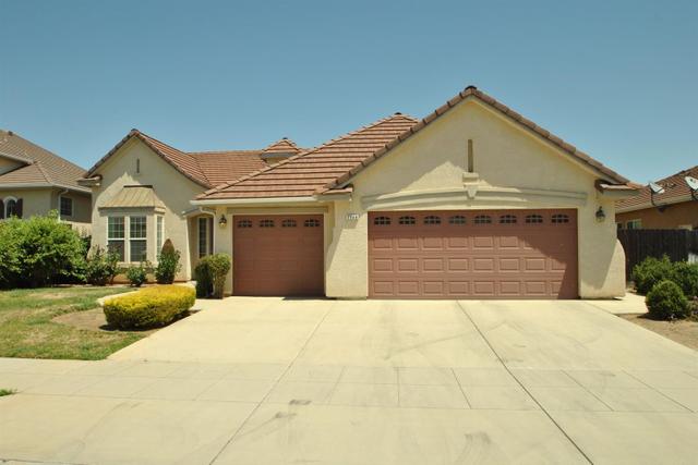 2549 Warner Ave