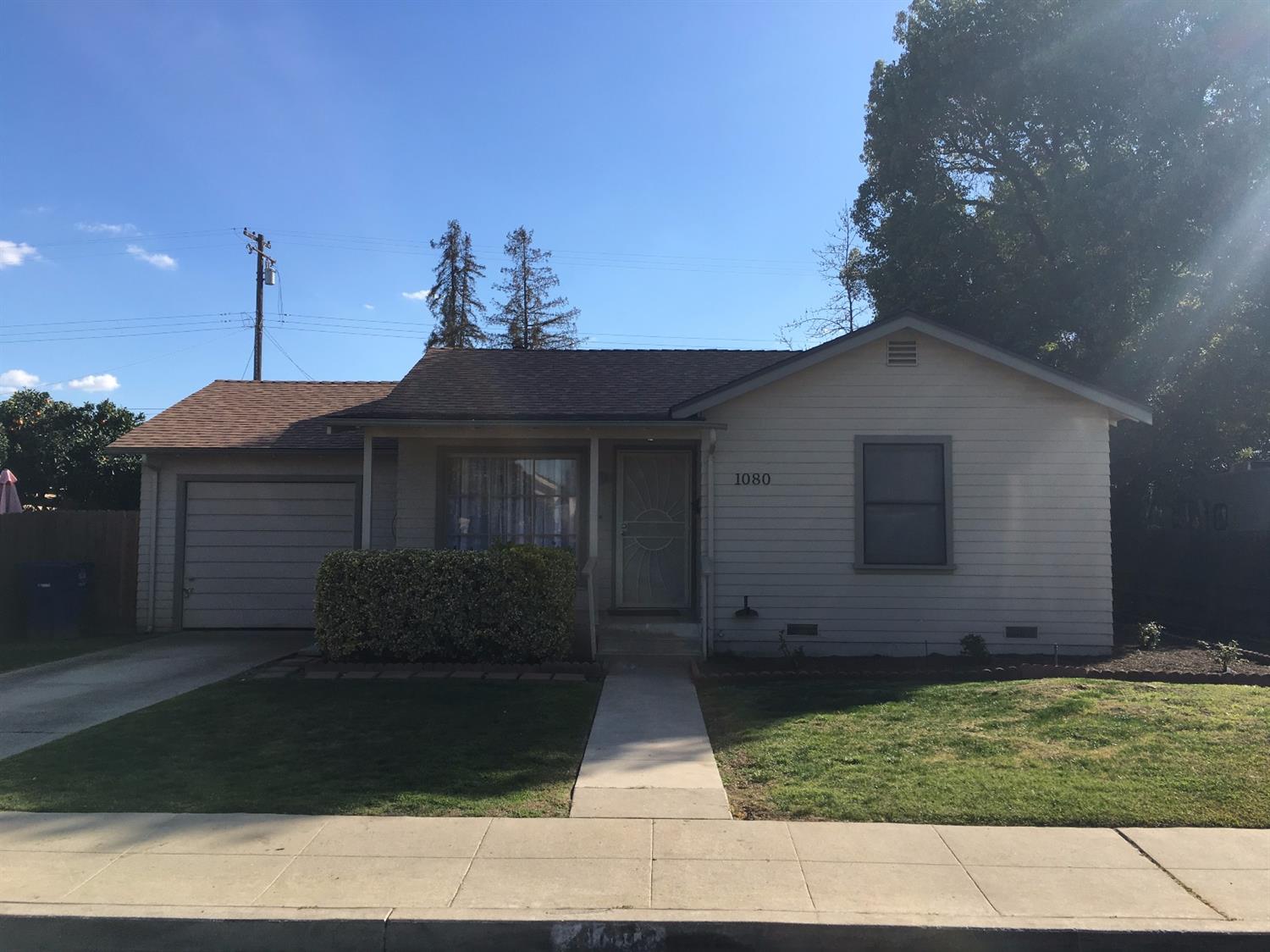 4655 E Alta Ave