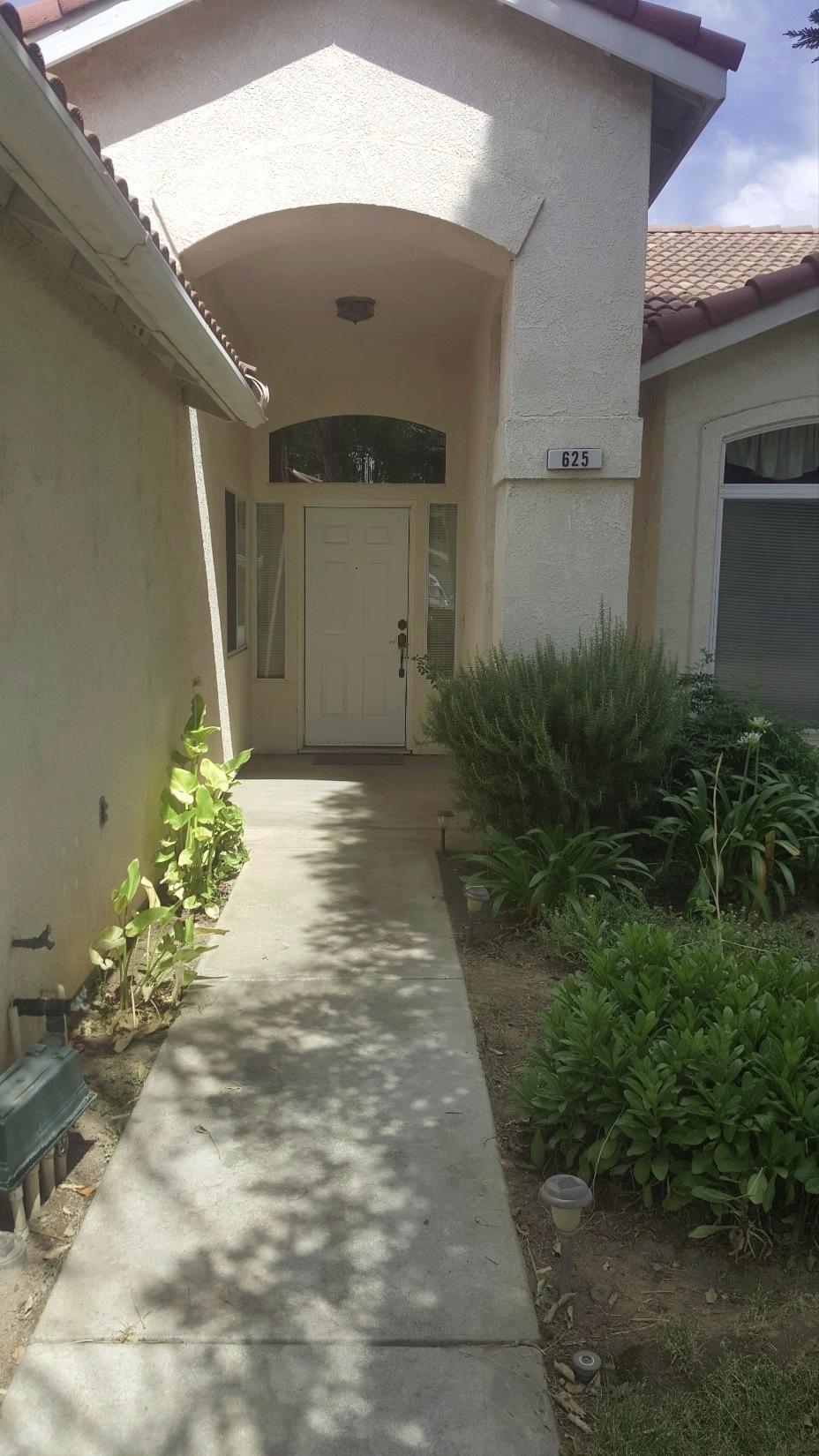 For Sale: 625 Petite Ave Madera, CA 93637