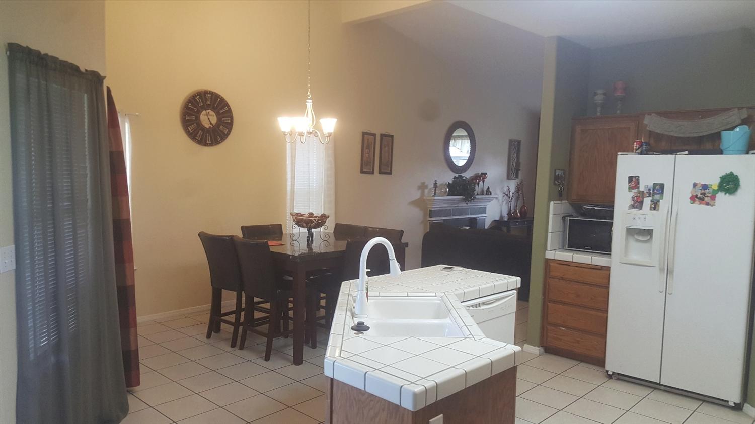 For Sale: 625 Petite Ave Madera, CA 93637