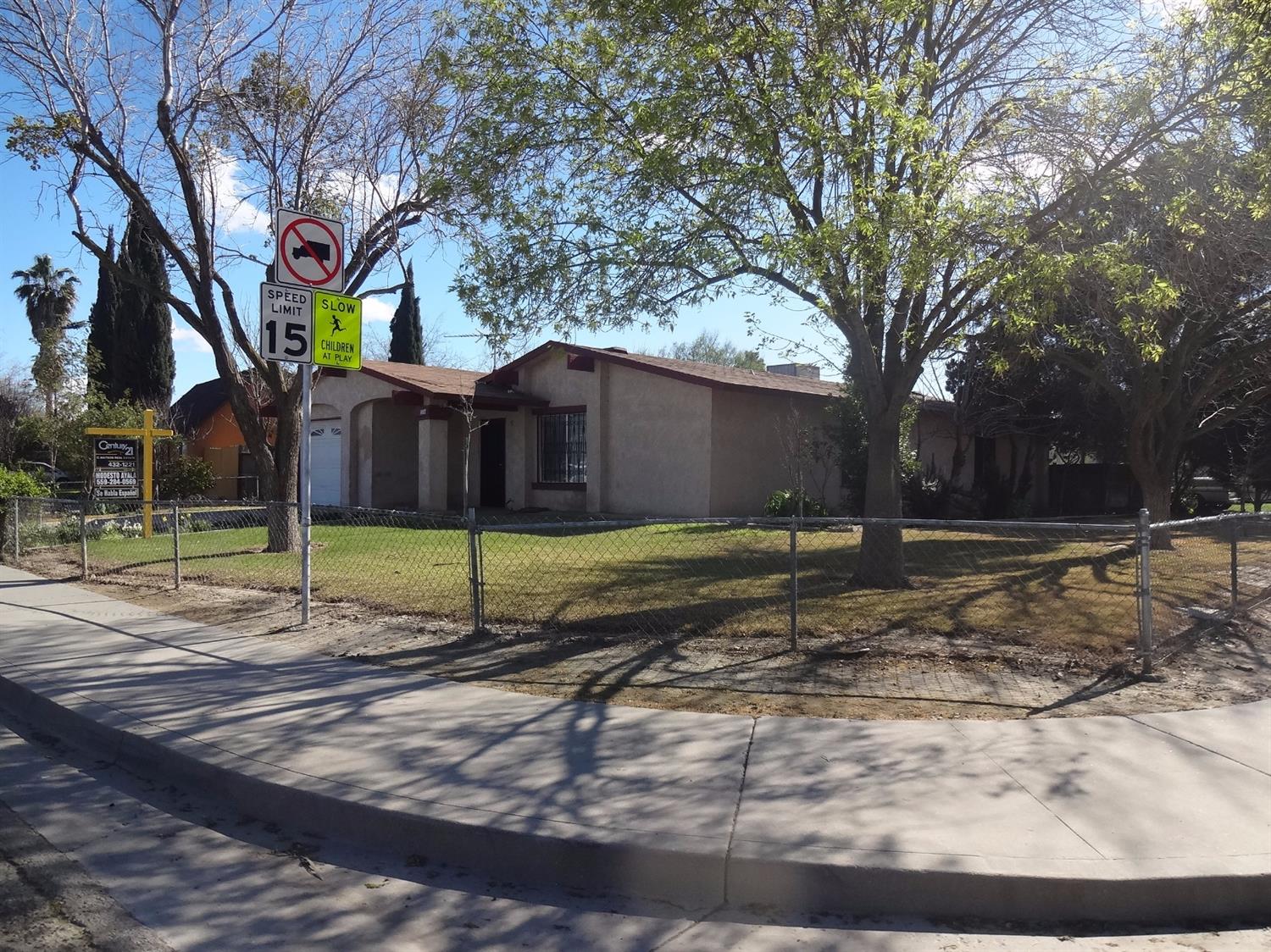 904 Dellavalle Ave