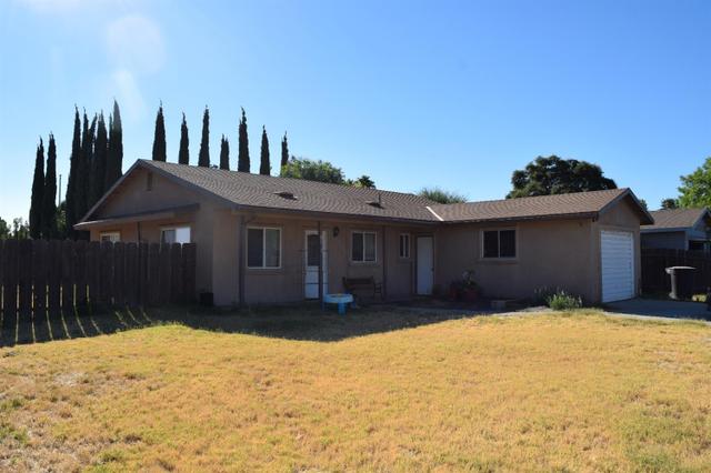 879 Camellia Ln