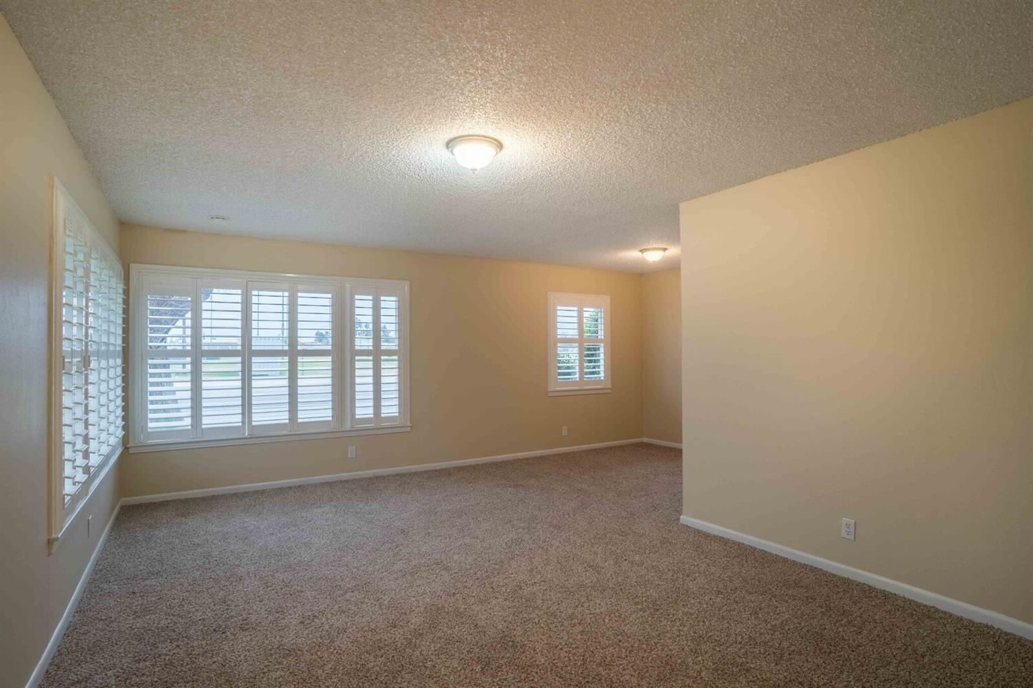 1231 Bennett Way