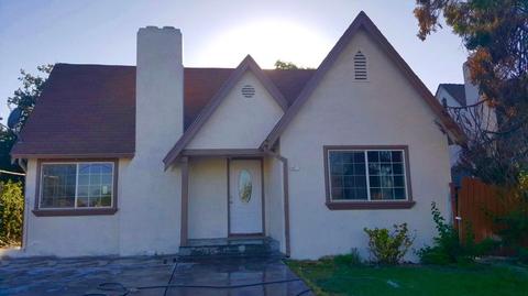 3549 E Montecito Ave