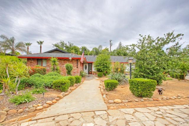 1589 W Celeste Ave