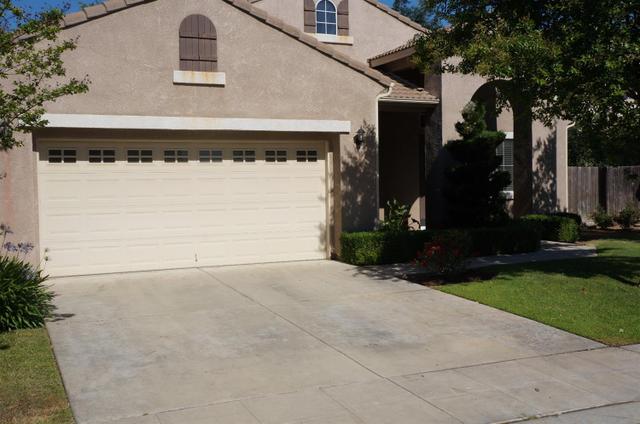 7579 N Trellis Cir