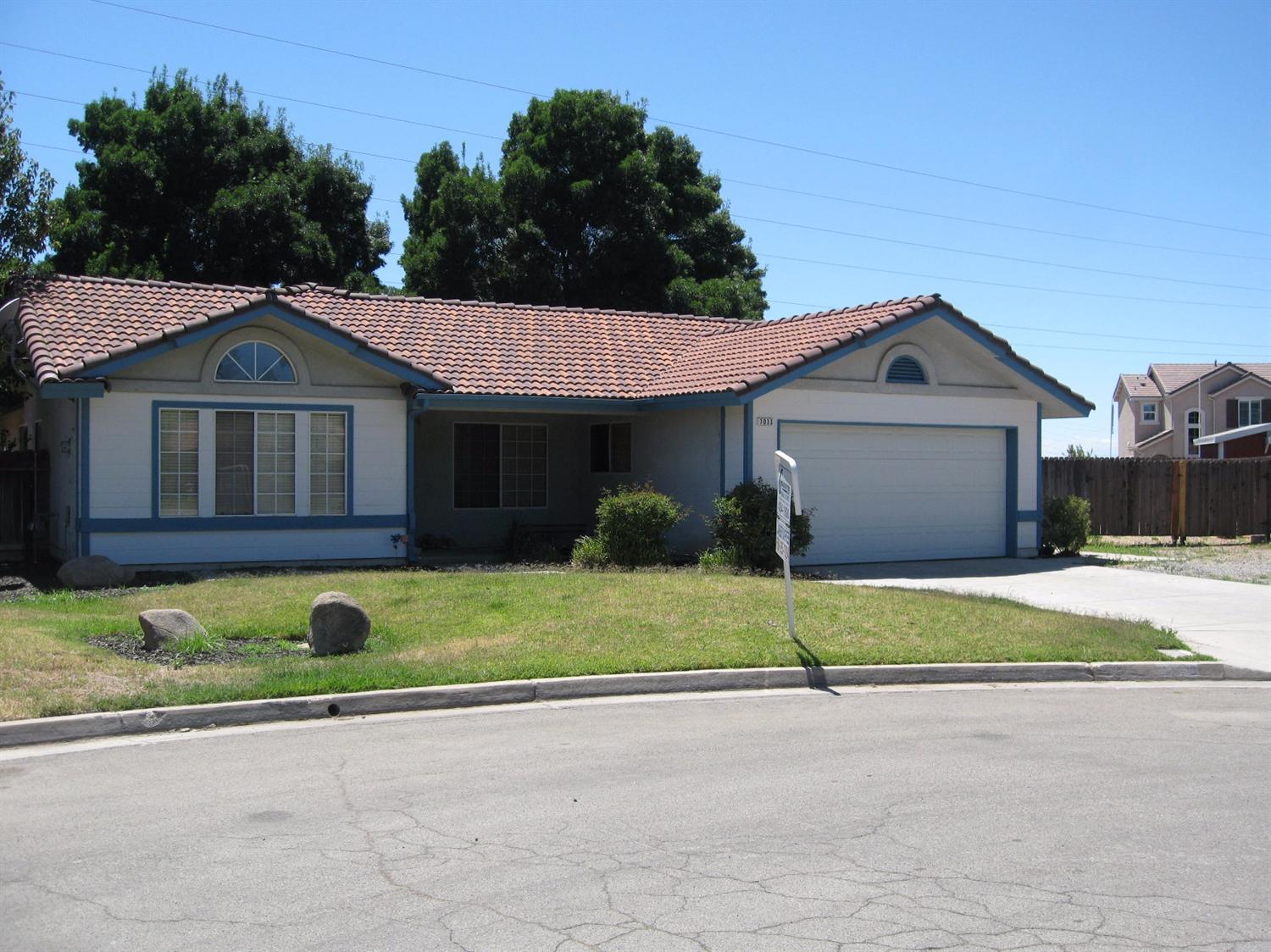 For Sale: 7033 N Durango Ave Fresno, CA 93722