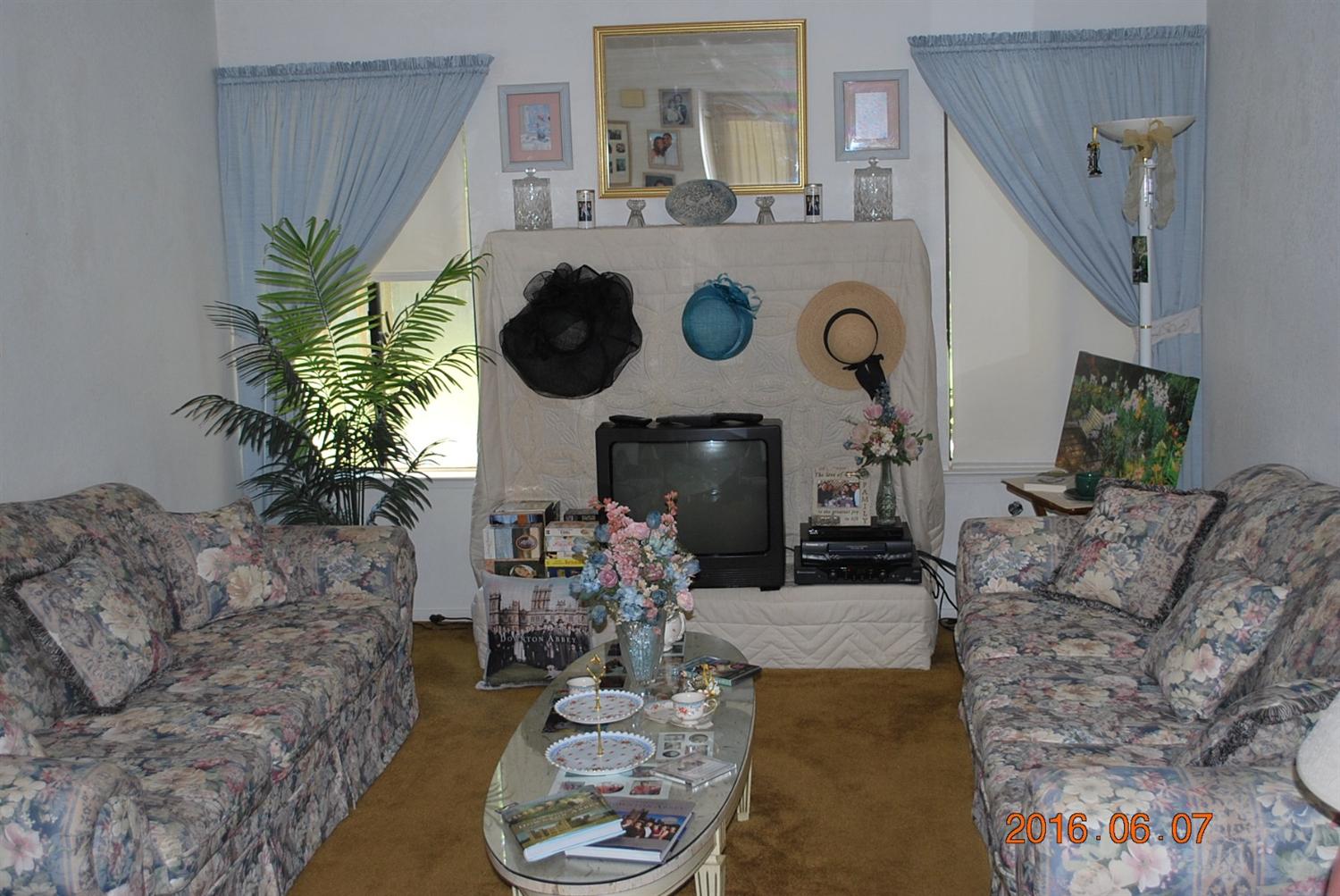 For Sale: 4163 W Avalon Ave Fresno, CA 93722