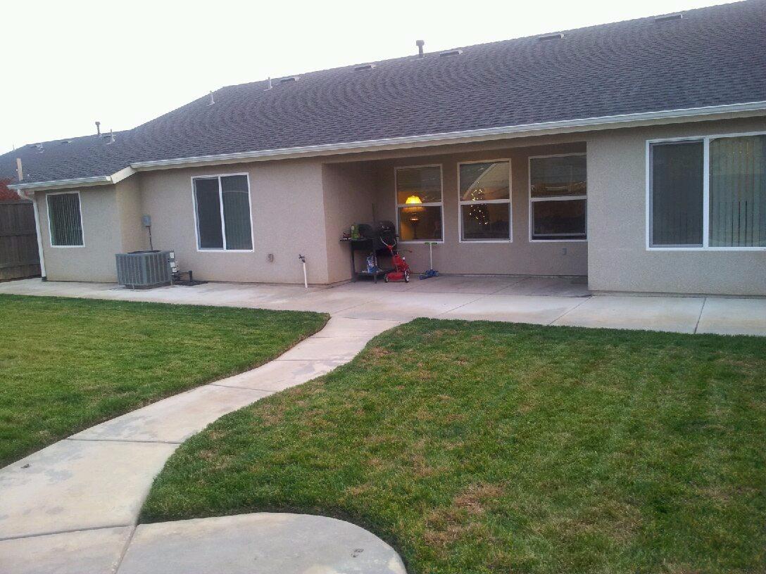 5711 N Delbert Ave
