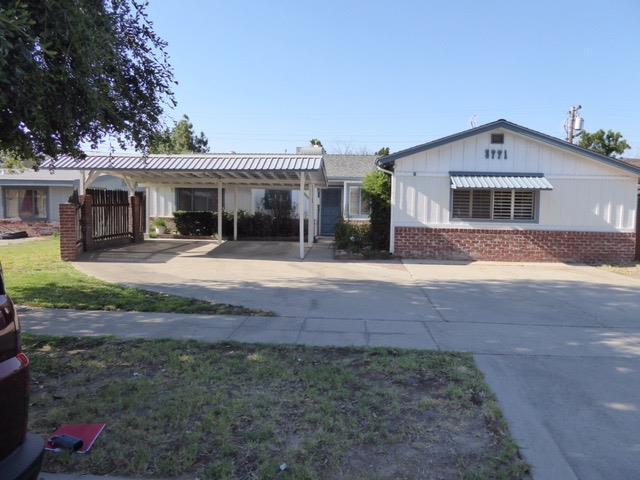 3220 E Richert Ave