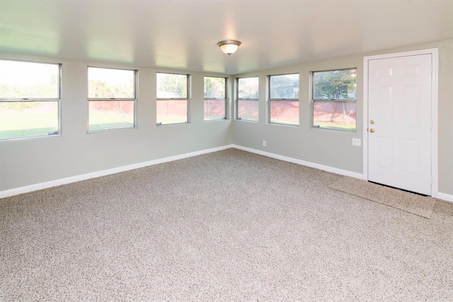 5747 E Bernadine Dr