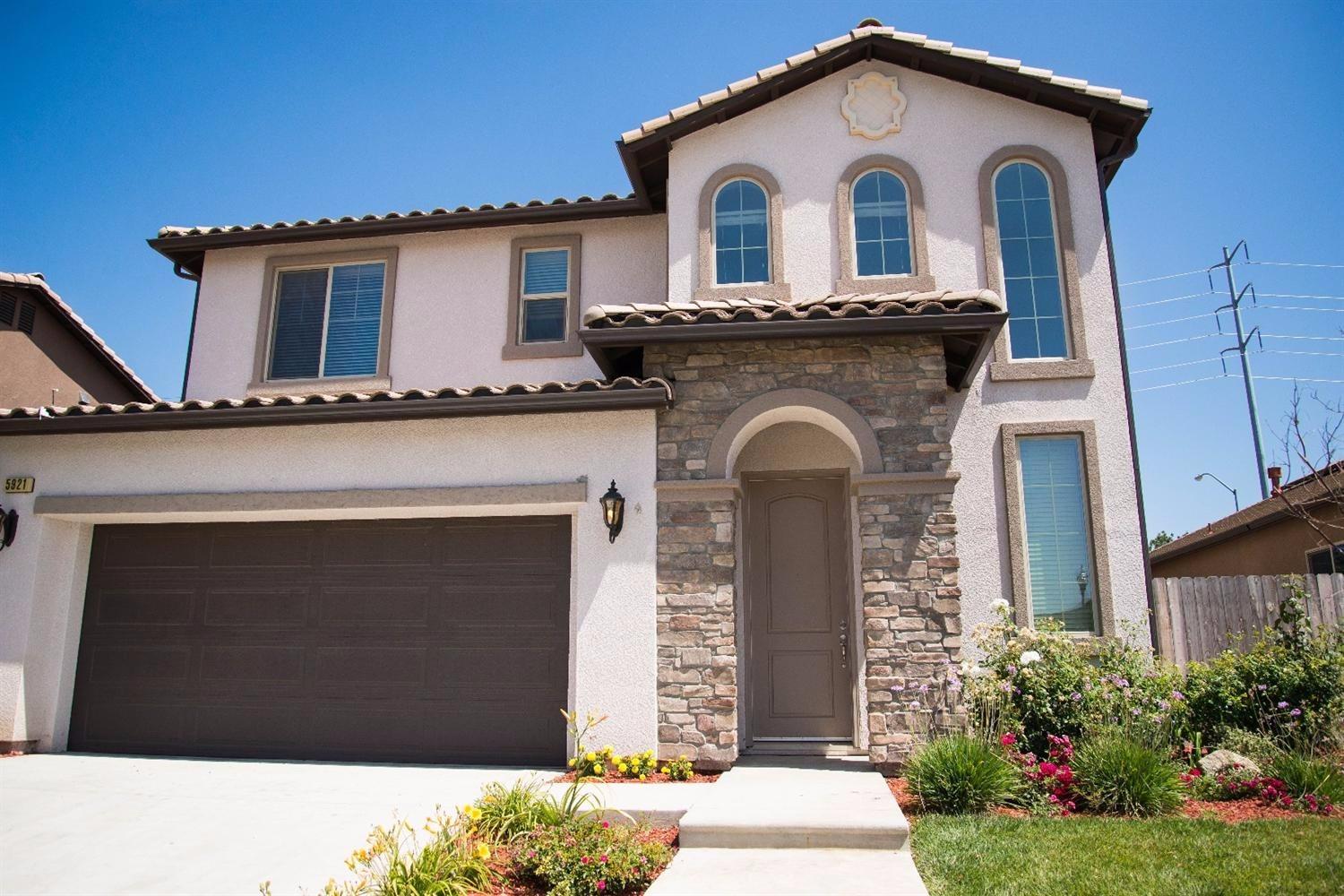 For Sale: 5921 E Eugenia Ave Fresno, CA 93727