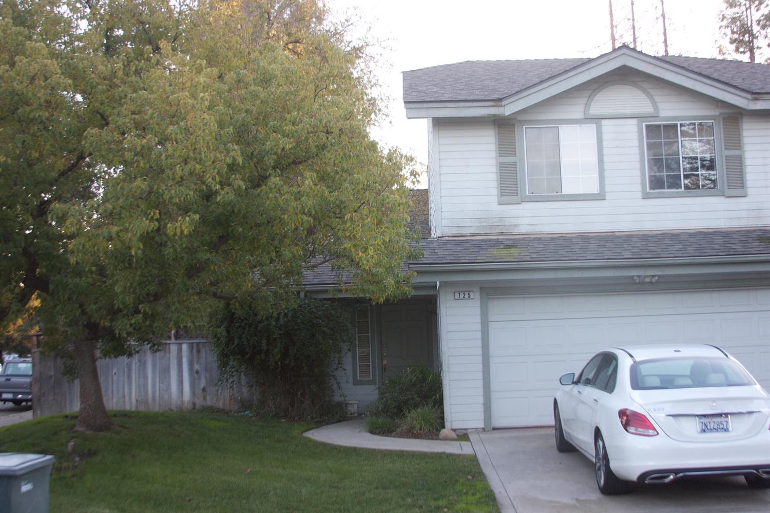 10329 N Baird