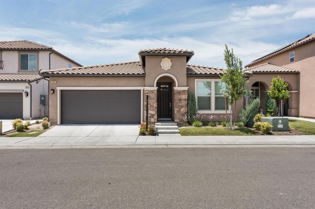 1583 E La Quinta Dr