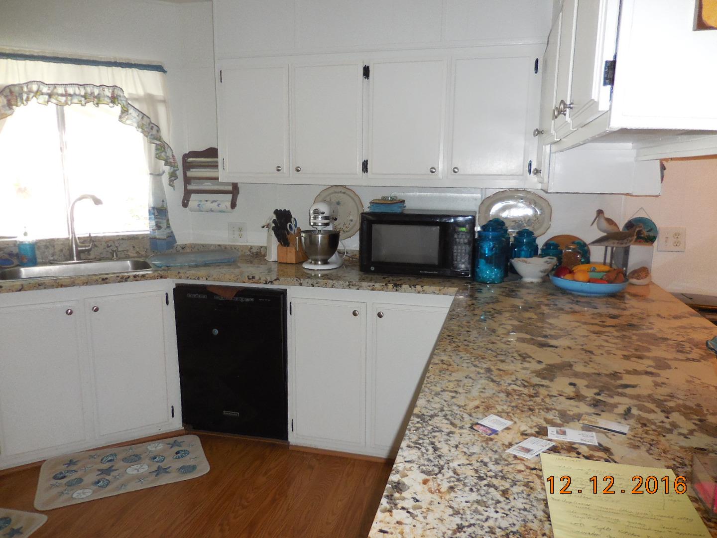 150 Kern St #22