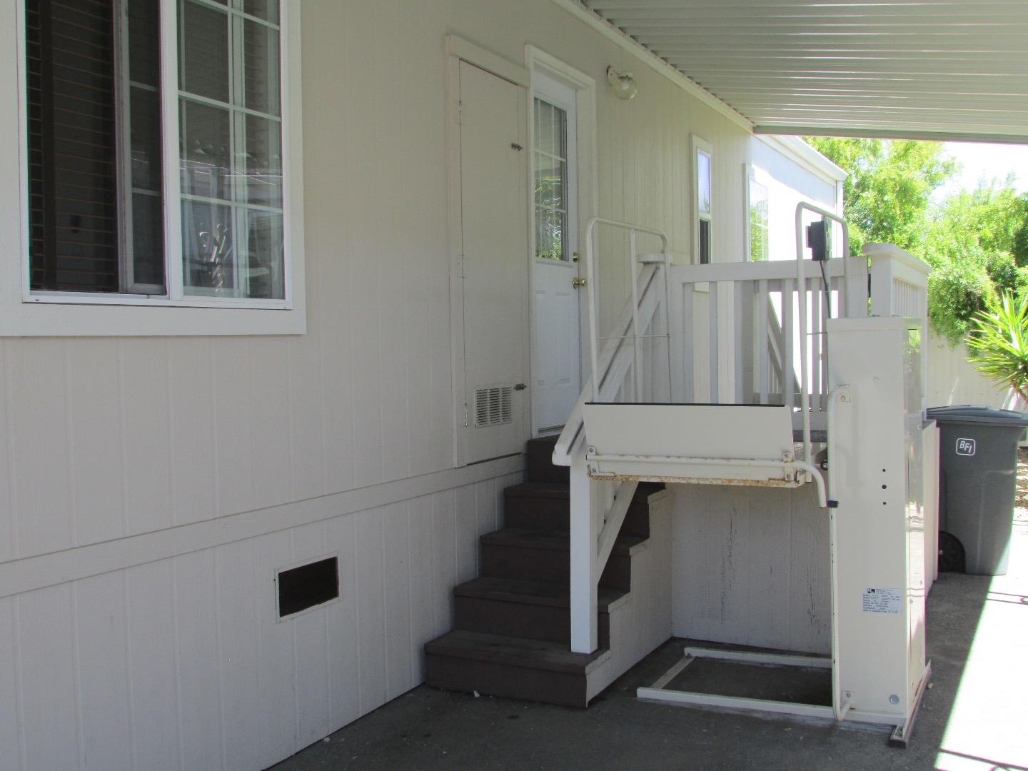 352 N San Juan Grade Rd
