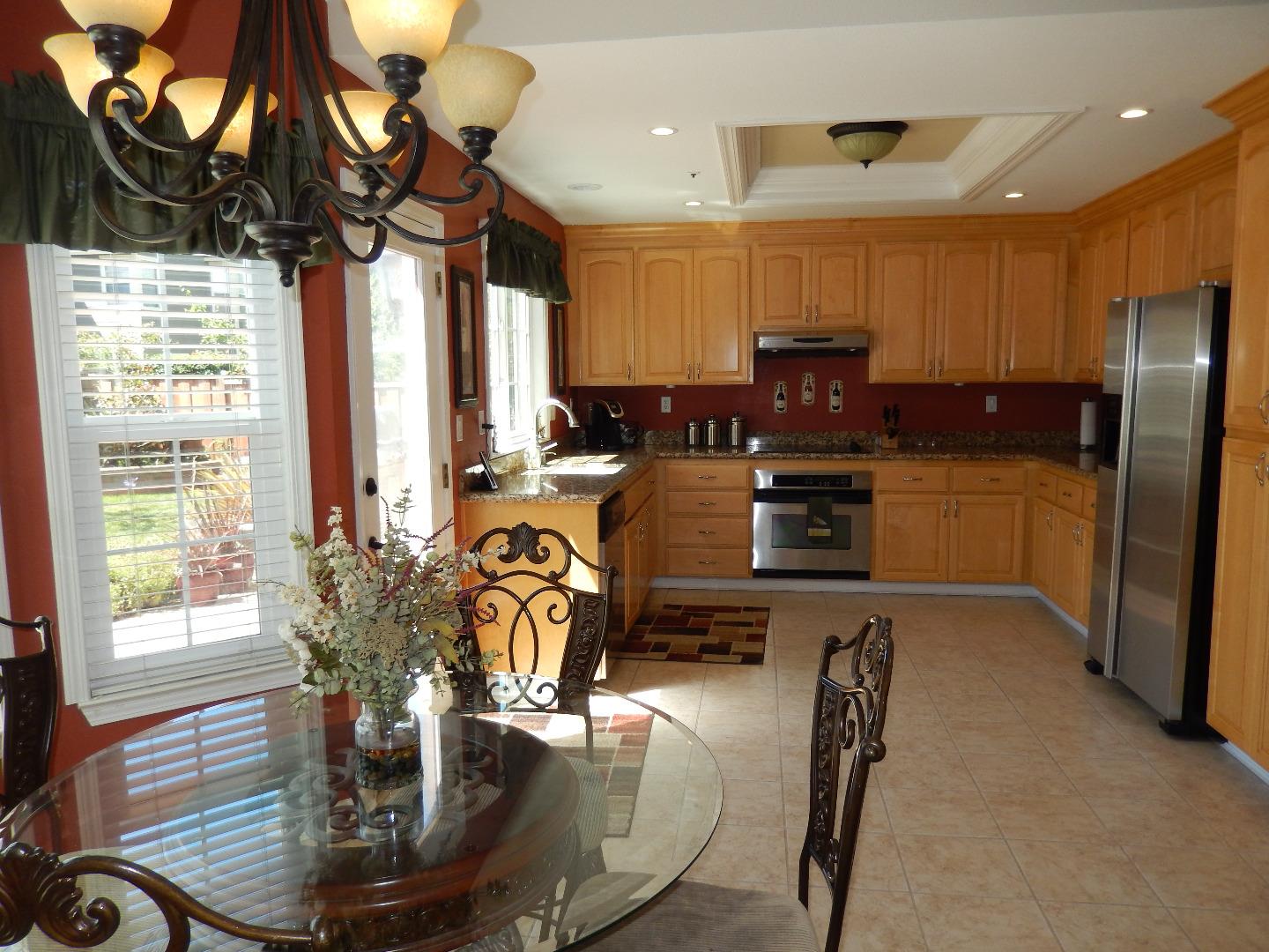 11 Elmsford Cir