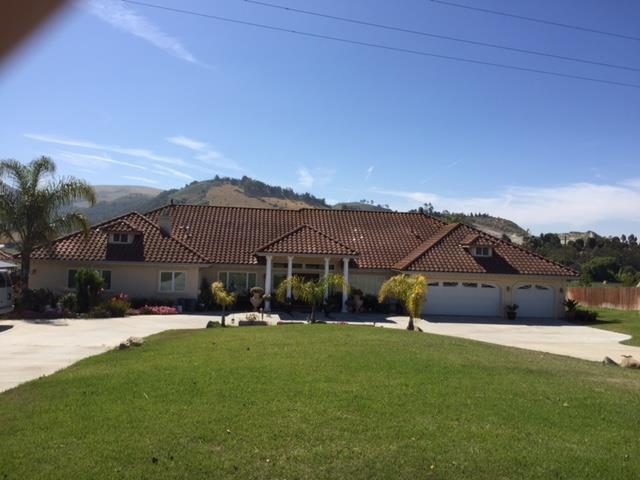 For Sale: 21152 Valle San Juan Dr Salinas, CA 93907