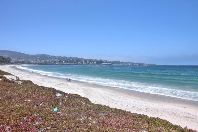 47 La Playa St