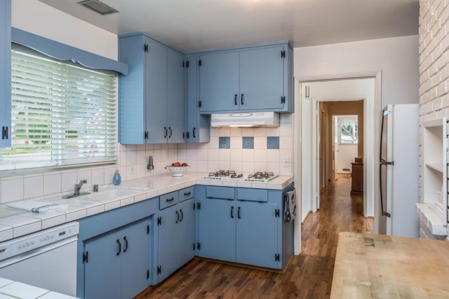 1118 Sawmill Gulch Rd