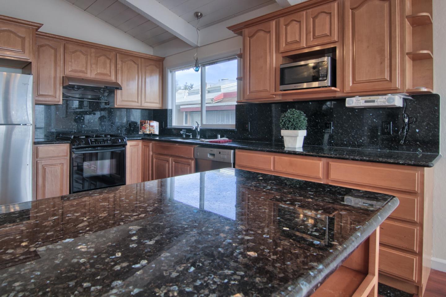 For Sale: 872 Skyline Dr Daly City, CA 94015