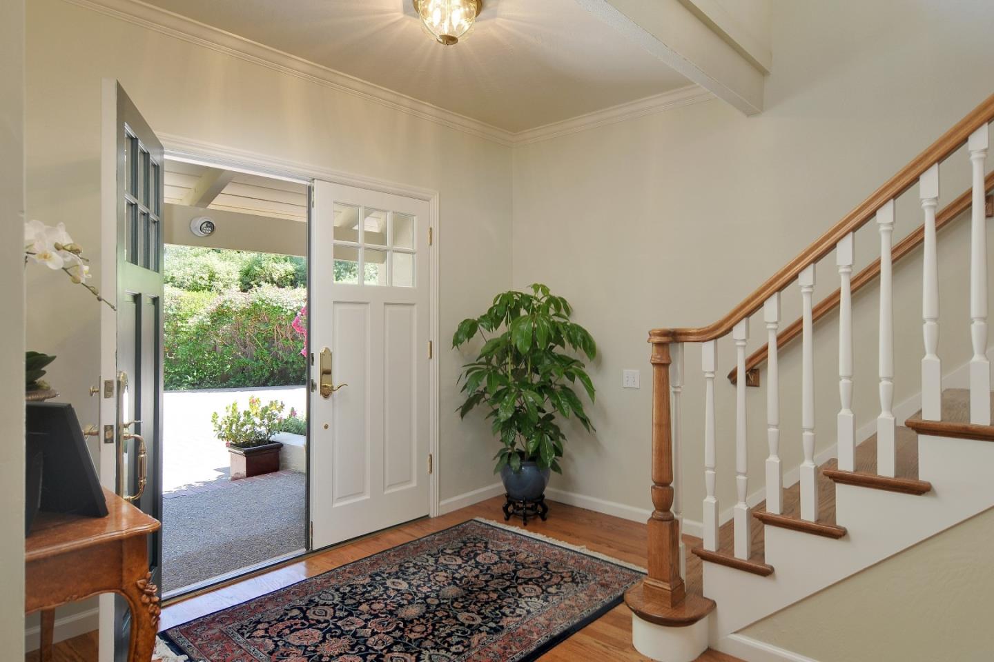 1115 Cascade Dr, Menlo Park CA 94025
