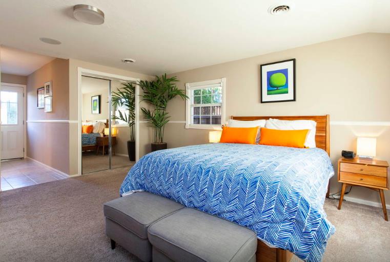 Public Record: 329 Oak Ct Menlo Park, CA 94025