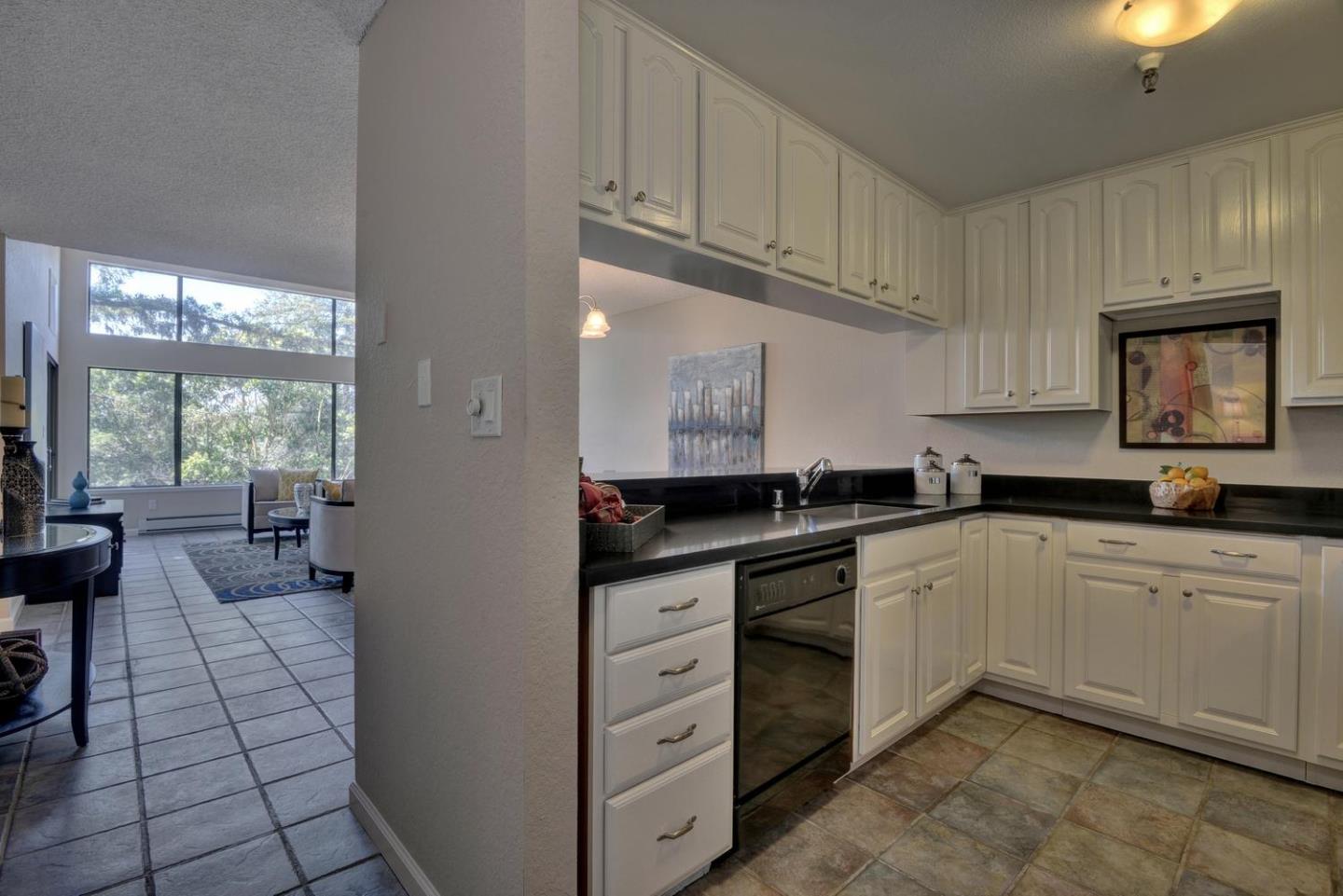 For Sale: 725 Mariposa Ave #APT 307 Mountain View, CA 94041