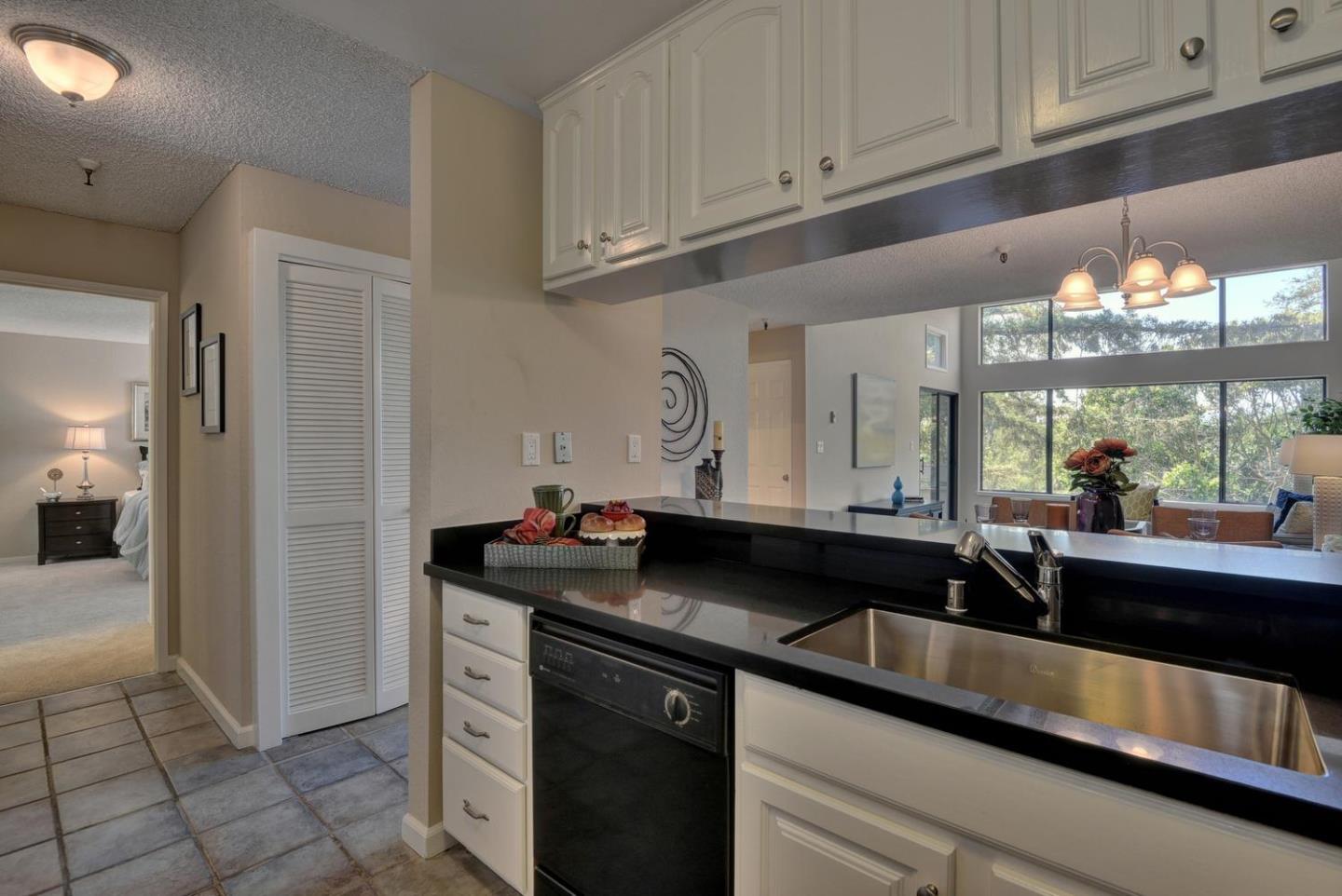 For Sale: 725 Mariposa Ave #APT 307 Mountain View, CA 94041
