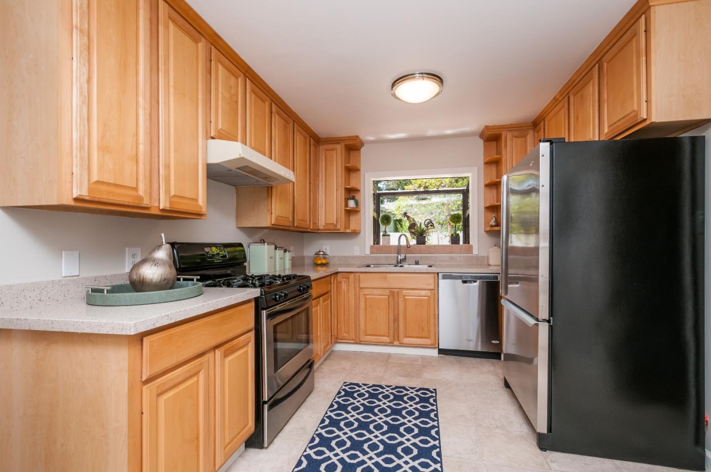 Public Record: 1198 Ruby St Redwood City, CA 94061