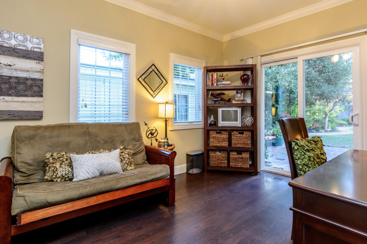 49 W Summit Dr