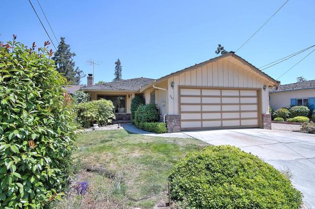 742 Loma Ct