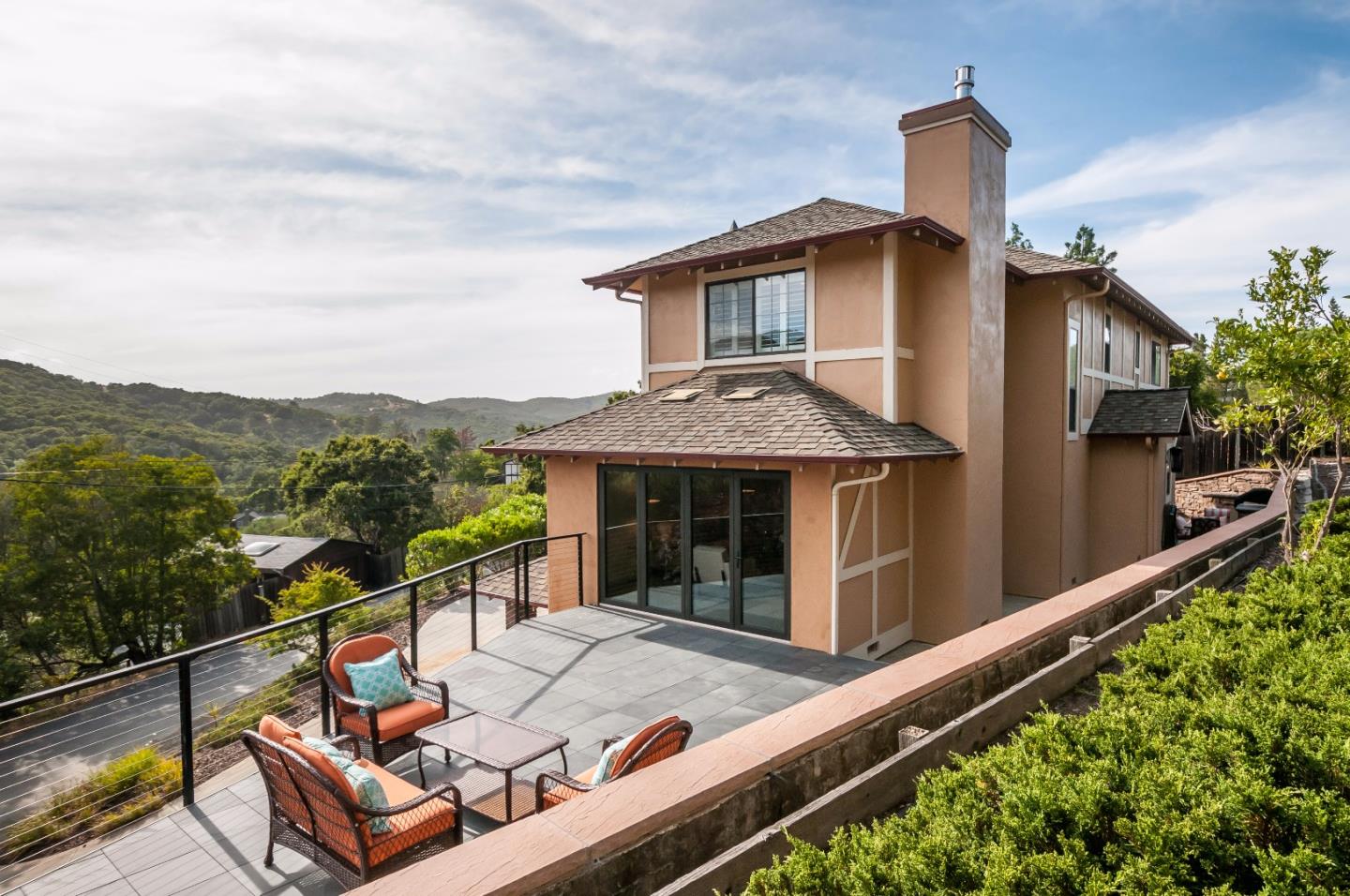 Public Record: 239 Hillsdale Way Redwood City, CA 94062