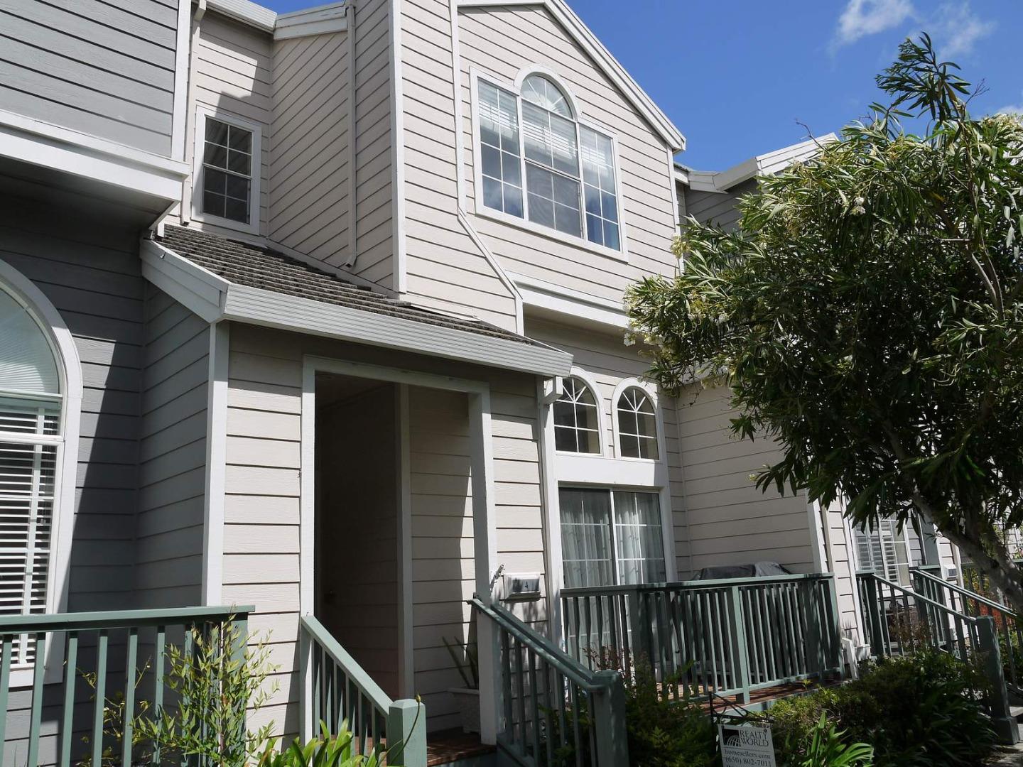 4 Knot Ln, Redwood City CA 94065