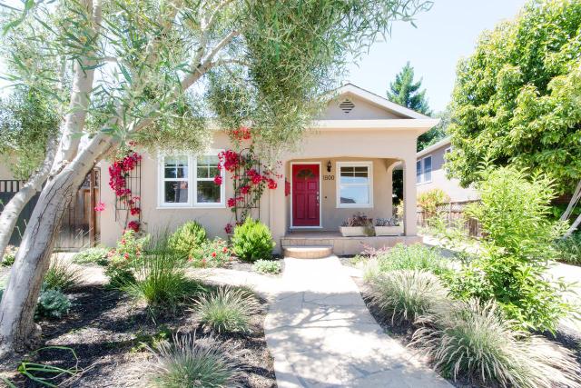 16 Madrona St