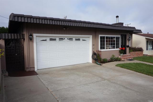 70 Nelson Ct